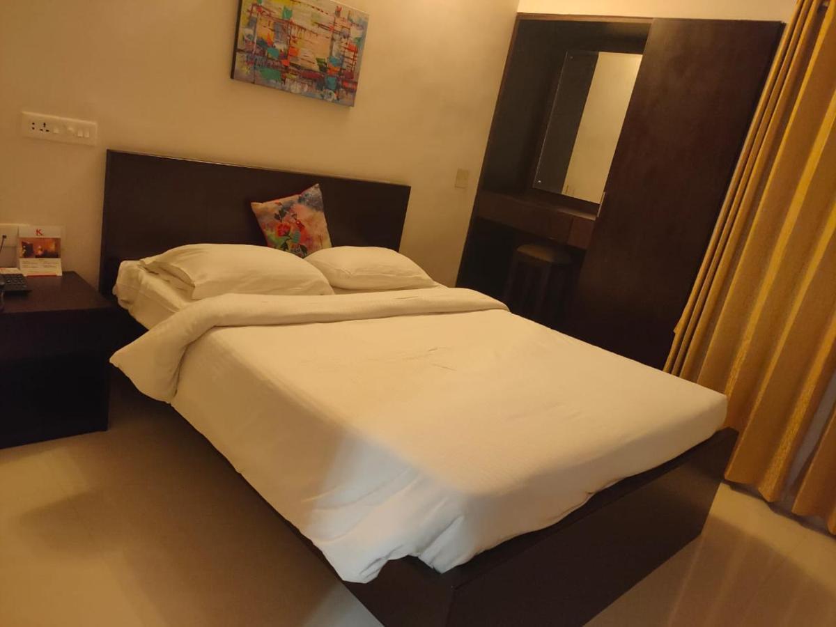 Kfour Apartment & Hotels Private Limited Madurai Extérieur photo