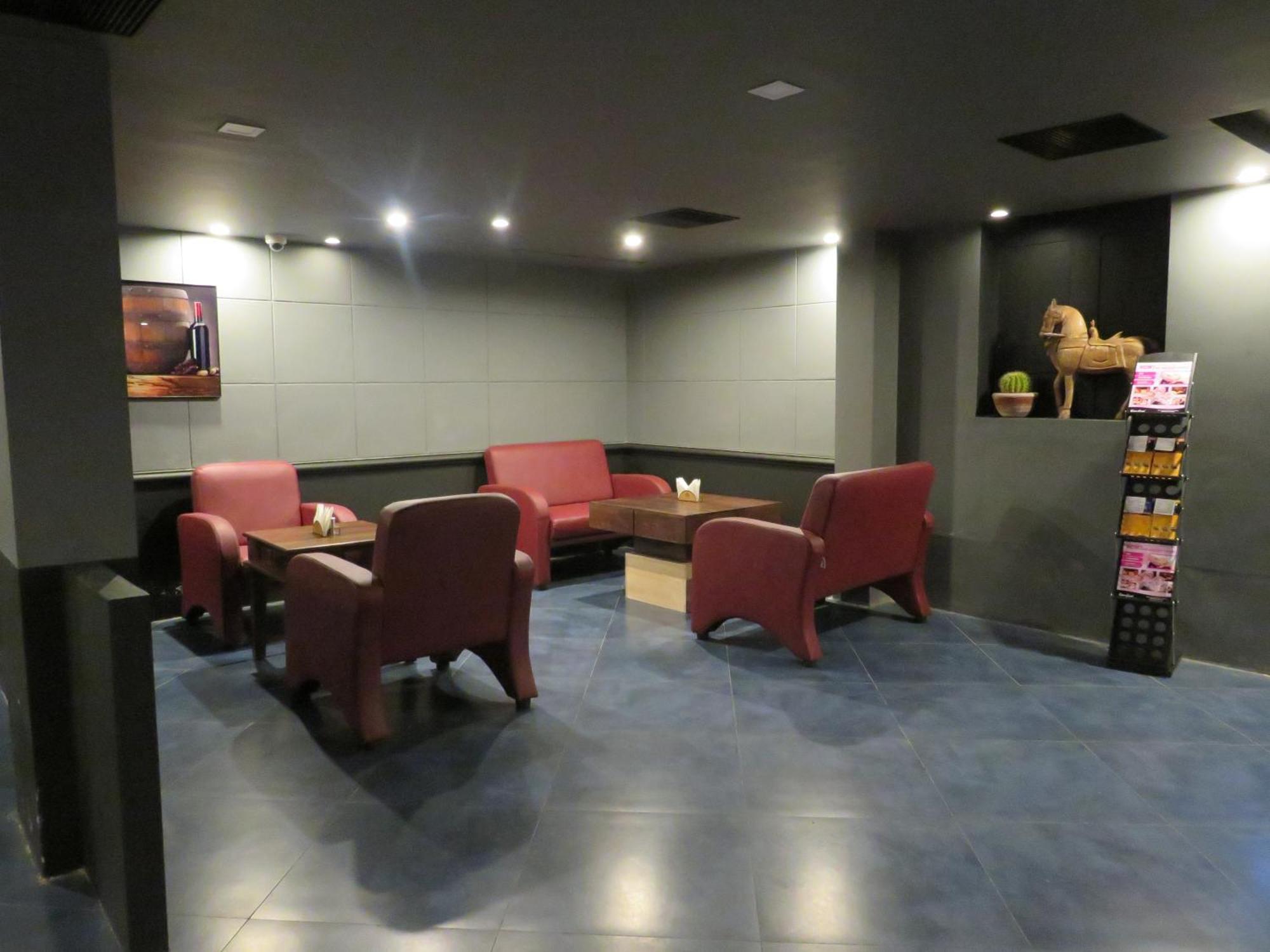 Kfour Apartment & Hotels Private Limited Madurai Extérieur photo
